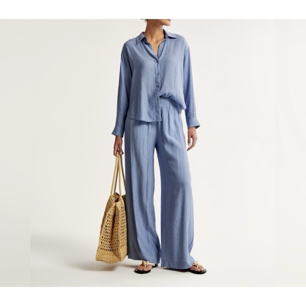 Abercrombie & Fitch Crinkle Textured Pull-On Blue Ultra High Ultra Wide Pants 3X - Picture 5 of 6
